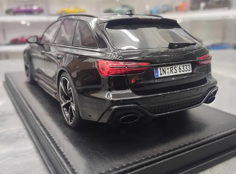 1:18 Audi 2020 RS6 Avant C8