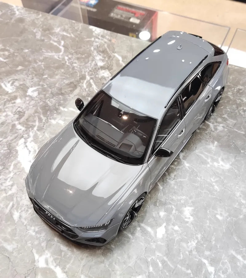 1:18 Audi 2020 RS6 Avant C8 Gray