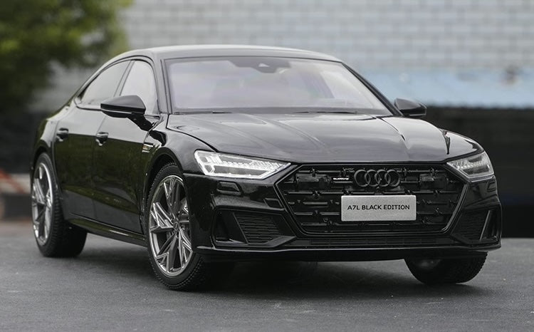 1:18 Audi 2021 A7L Die Cast Model Car