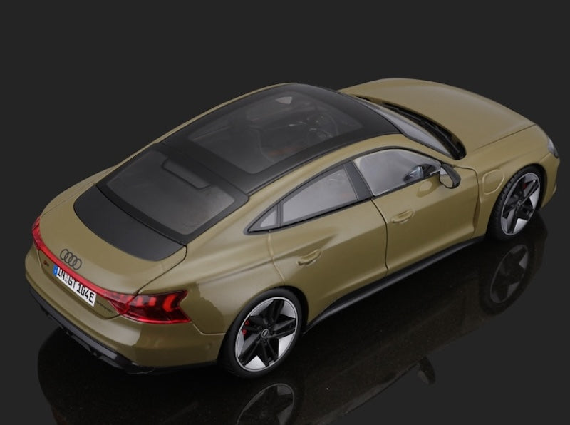 1:18 Audi 2021 RS E-Tron GT Die Cast Model Car