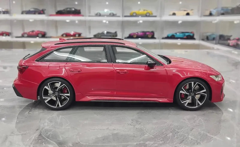 1:18 Audi 2021 RS6 Avant C8 Red