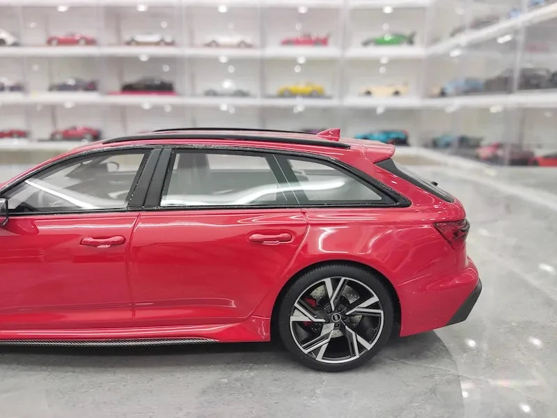 1:18 Audi 2021 RS6 Avant C8 Red