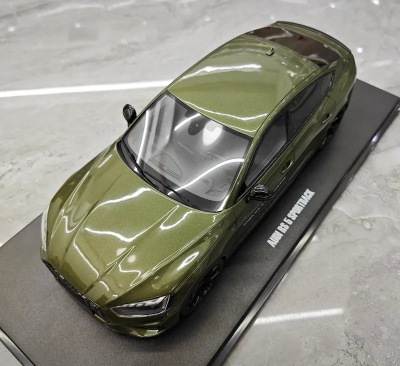 1:18 Audi 2023 RS5 Sportback