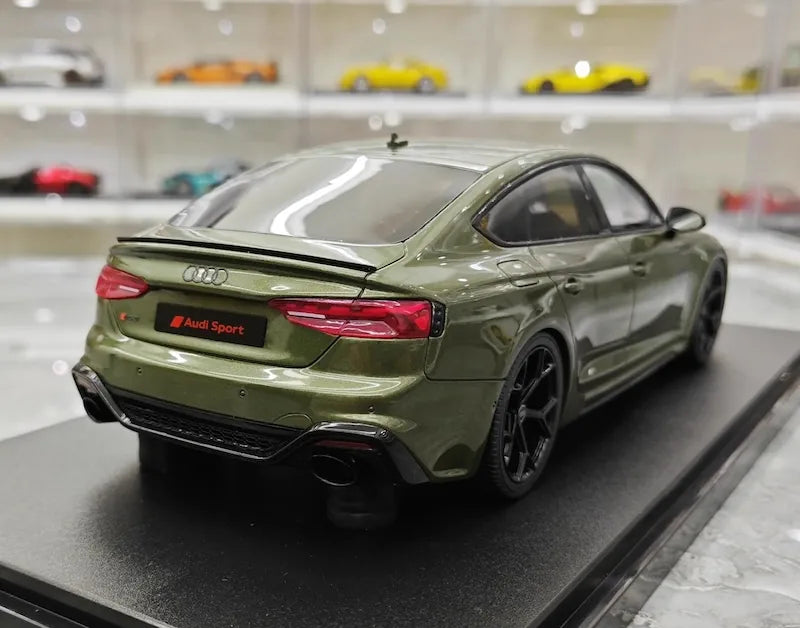 1:18 Audi 2023 RS5 Sportback