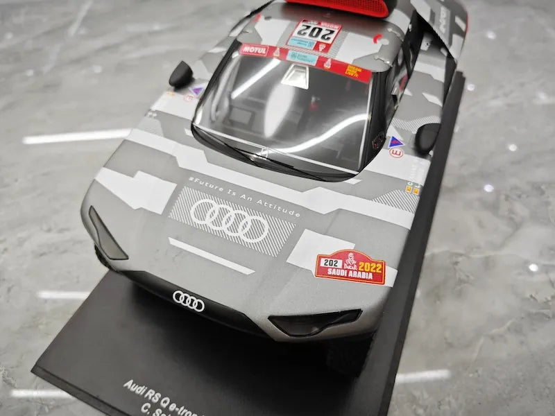 1:18 Audi 2022 RS Q E-Tron Dakar C. Sainz • L.Cruz