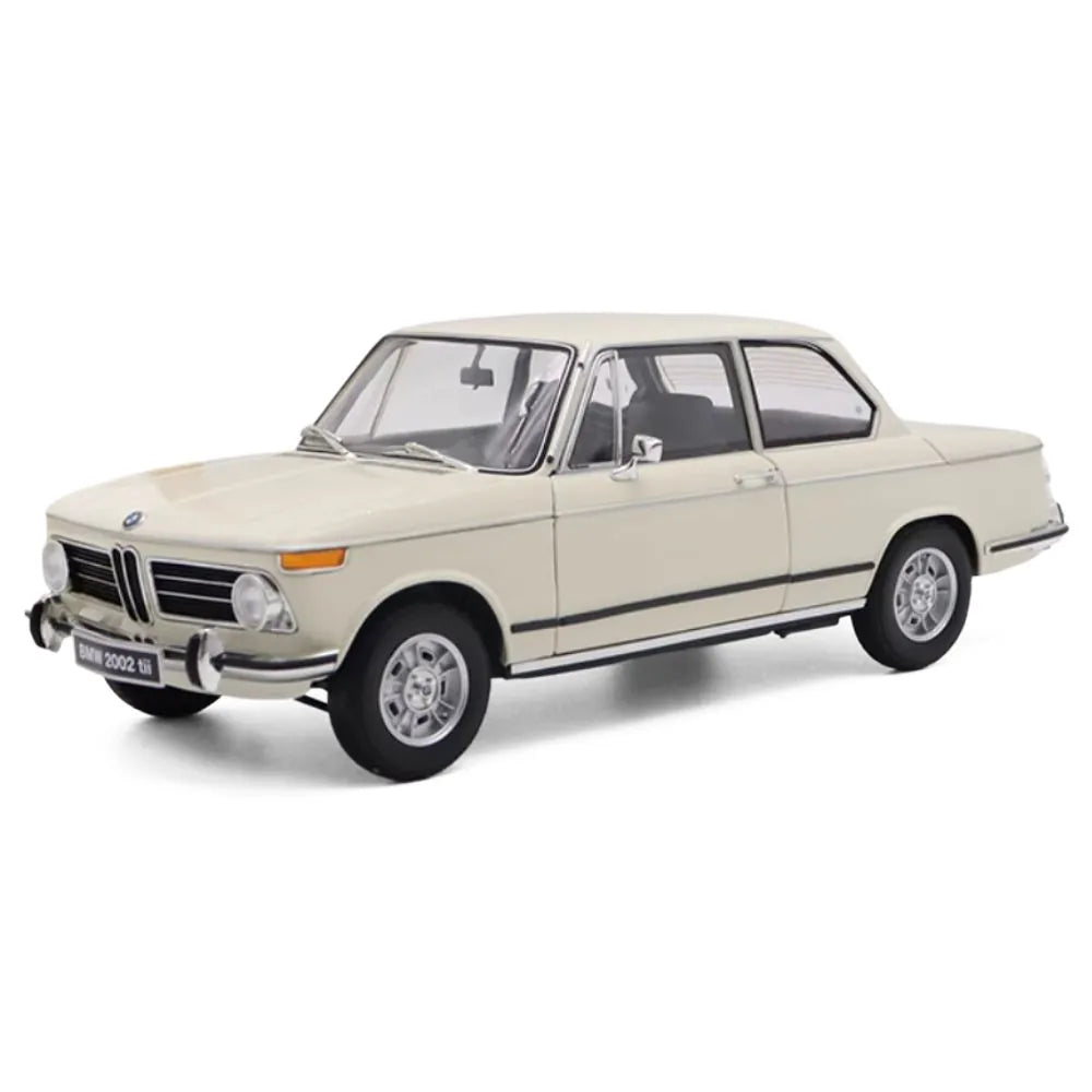 1:18 BMW 1971 2002 tii Die Cast Model Car