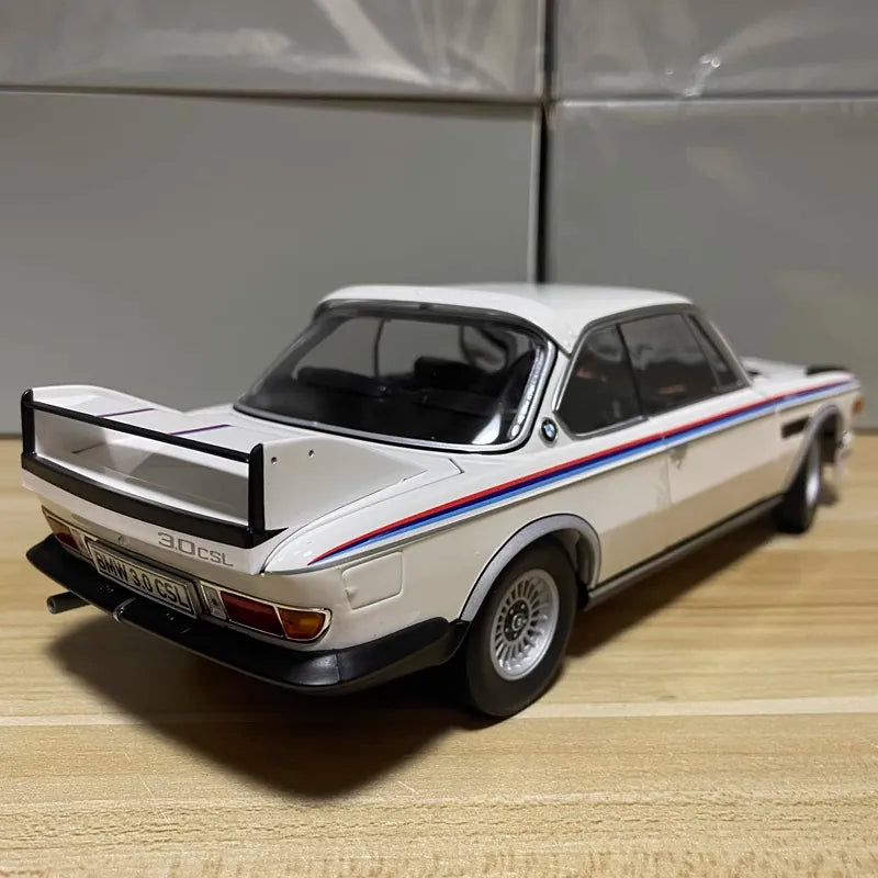 1:18 BMW 1971 3.0 CSL Die Cast Model Car