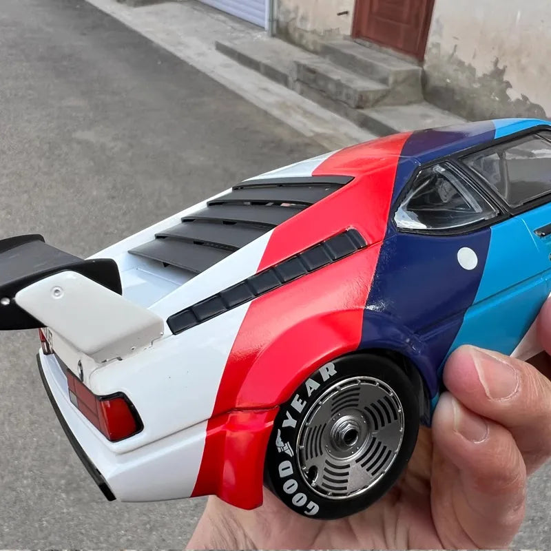 1:18 BMW 1979 M1 Procar Die Cast Model Car