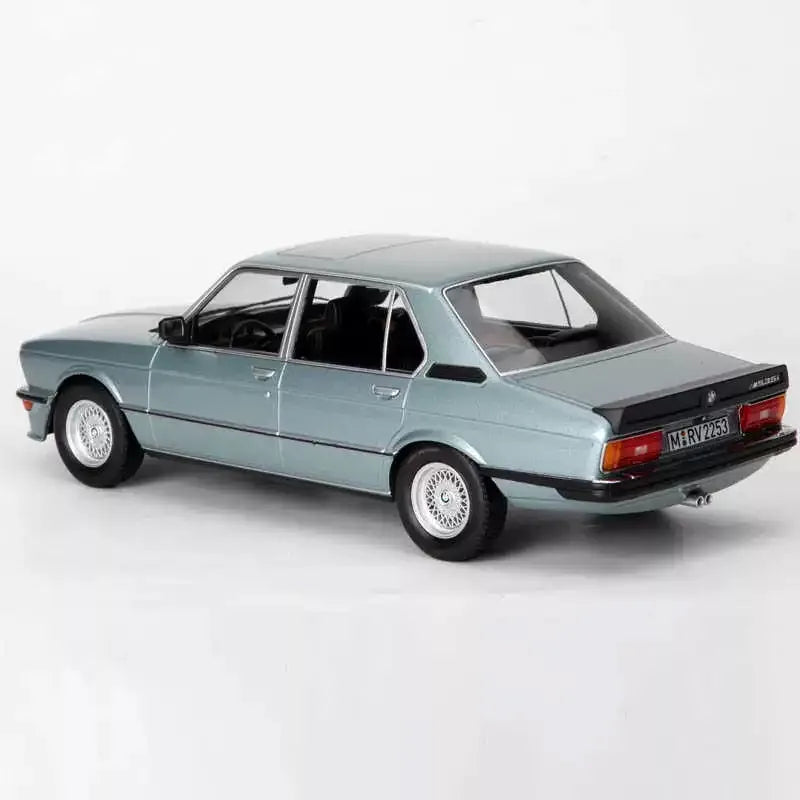 1:18 BMW 1980 M535i Die Cast Model Car