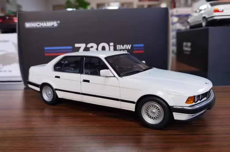 1:18 BMW 1986 730i E32 Die Cast Model Car