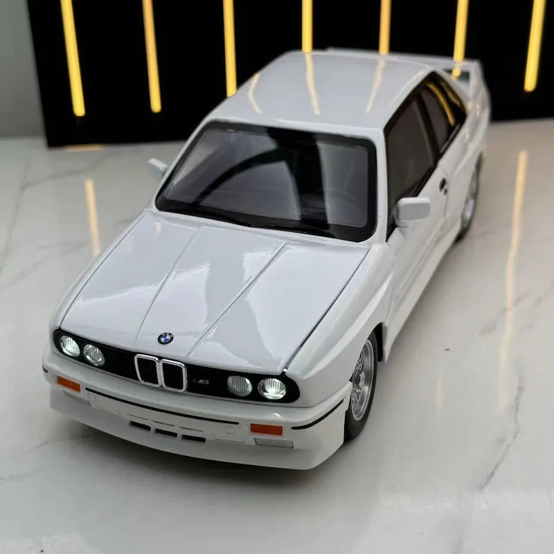 1:24 BMW 1987 M3 E30 Die Cast Model Car