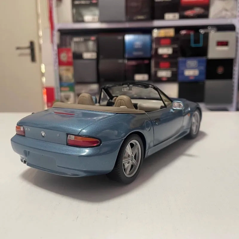 1:18 BMW 2000 Z3 2.8 Roadster Die Cast Model Car