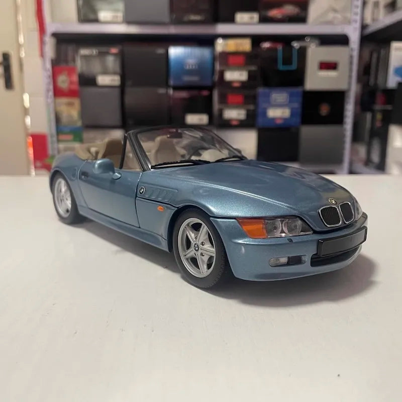 1:18 BMW 2000 Z3 2.8 Roadster Die Cast Model Car