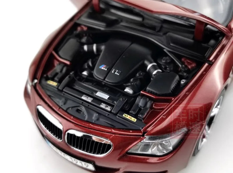 1:18 BMW 2005 M6 Die Cast Model Car