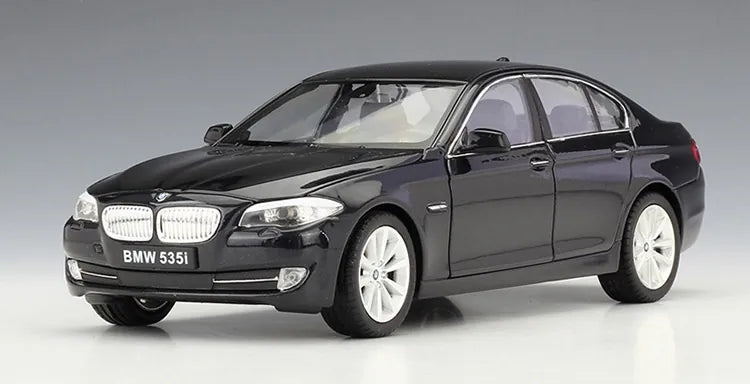 1:24 BMW 2011 535i F10