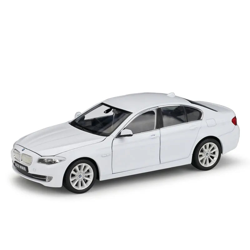 1:24 BMW 2011 535i F10