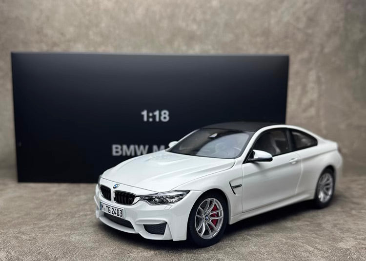 1:18 BMW 2014 M4 F82 Die Cast Model Car