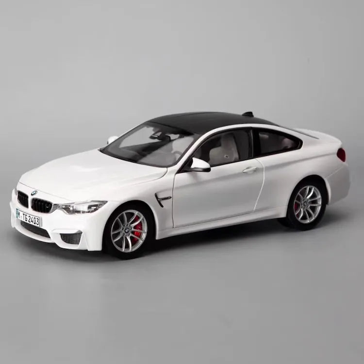 1:18 BMW 2014 M4 F82 Die Cast Model Car