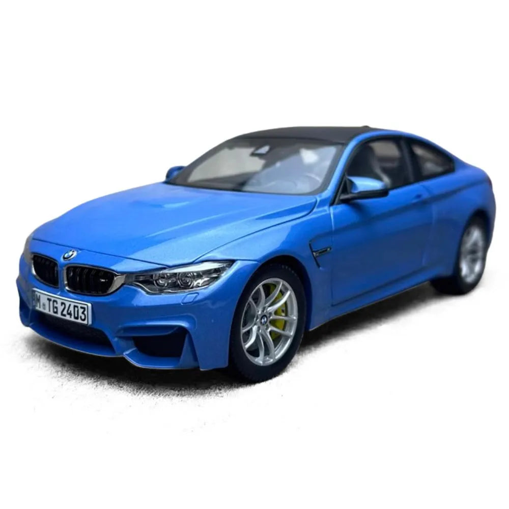 1:18 BMW 2014 M4 F82 Blue Die Cast Model Car