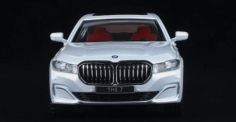 1:24 BMW 2015 740Li G11