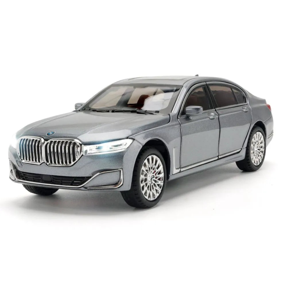 1:24 BMW 2015 740Li G11