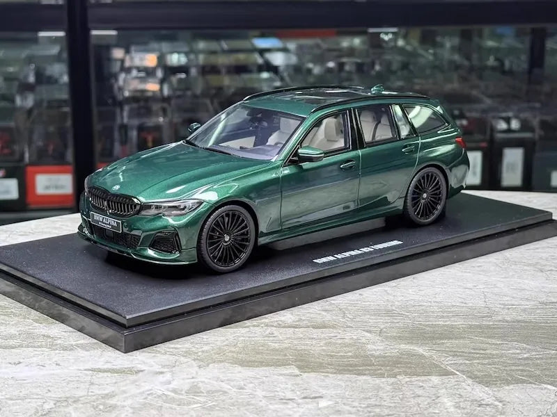 1:18 BMW 2018 Alpina G31 B5 Touring Green Die Cast Model Car