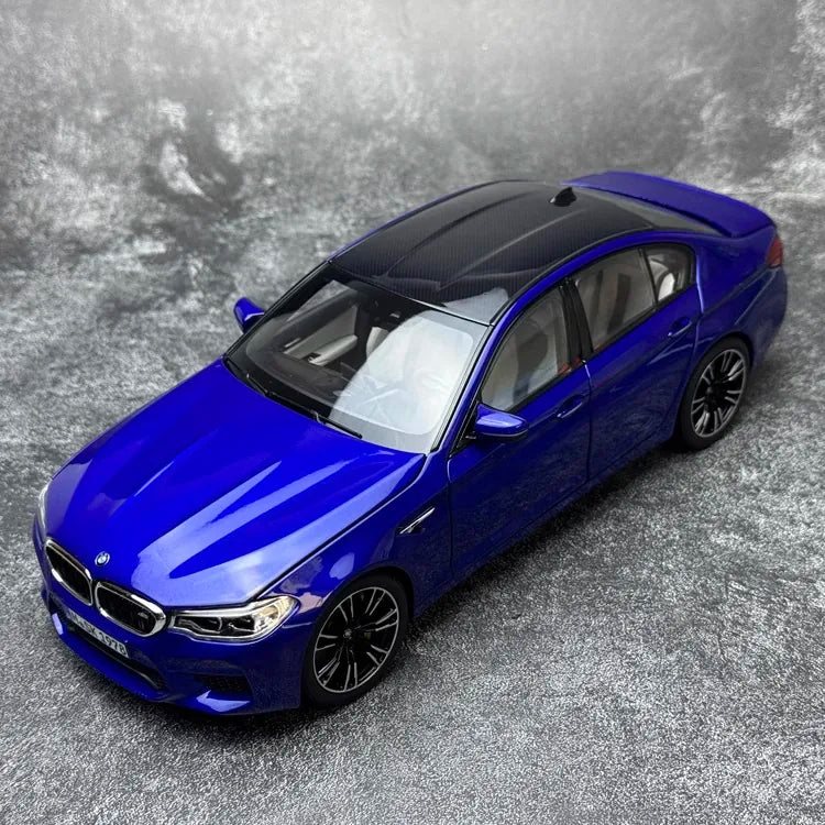 1:18 BMW 2018 M5 F90 Die Cast Model Car