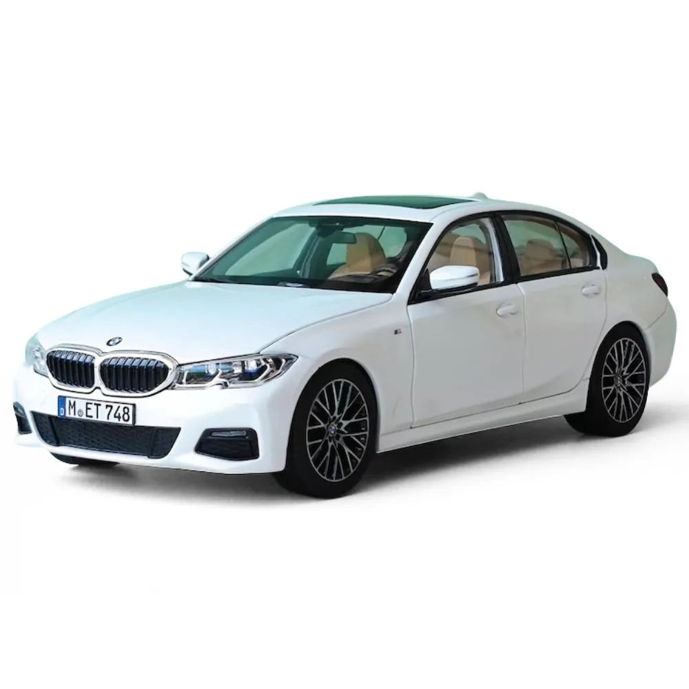 1:18 BMW 2019 330i M Sport White Die Cast Model Car