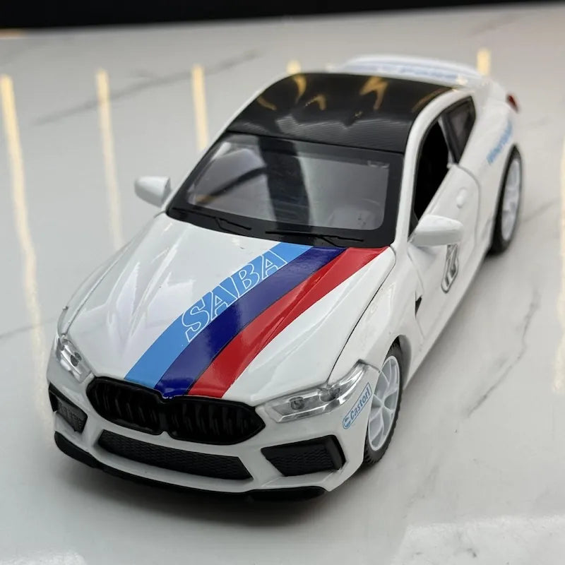 1:32 BMW 2019 M8 F92