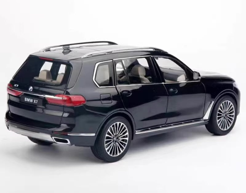 1:18 BMW 2019 X7 G07 Die Cast Model Car