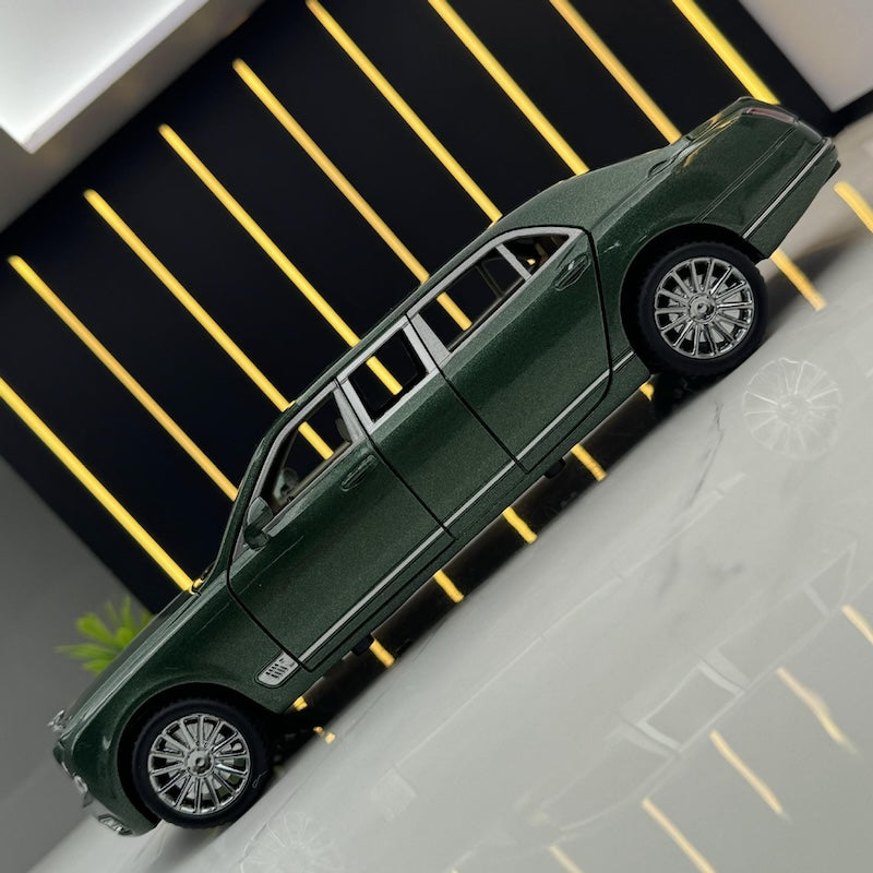 1:24 Bentley 2017 Mulsanne Grand Limousine Die Cast Model Car