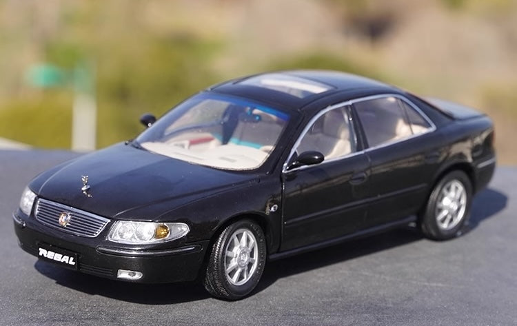 1:18 Buick 1997 Regal Die Cast Model Car