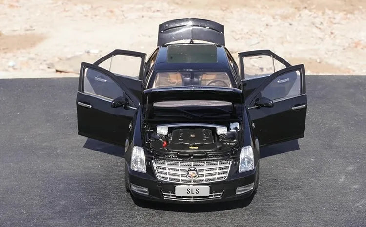 1:18 Cadillac 2008 STS 