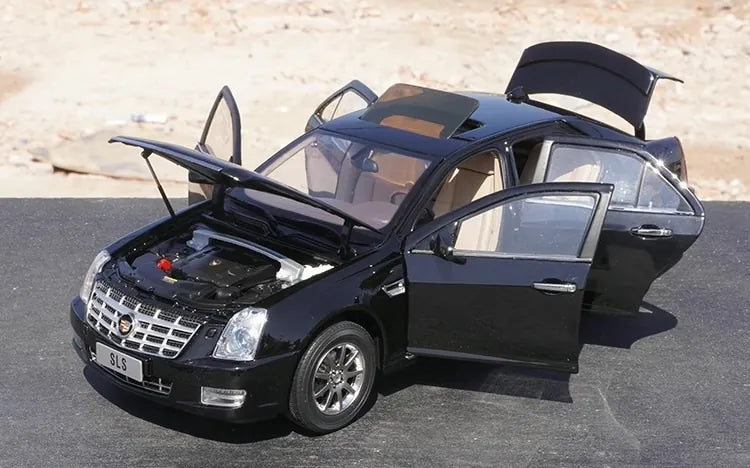 1:18 Cadillac 2008 STS 