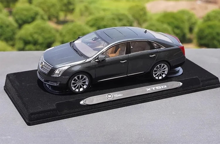 1:18 Cadillac 2013 XTS