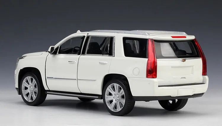 1:24 Cadillac Escalade 2015 