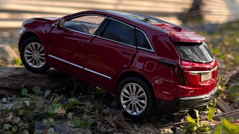 1:32 Cadillac 2015 XT5 Die Cast Model Car