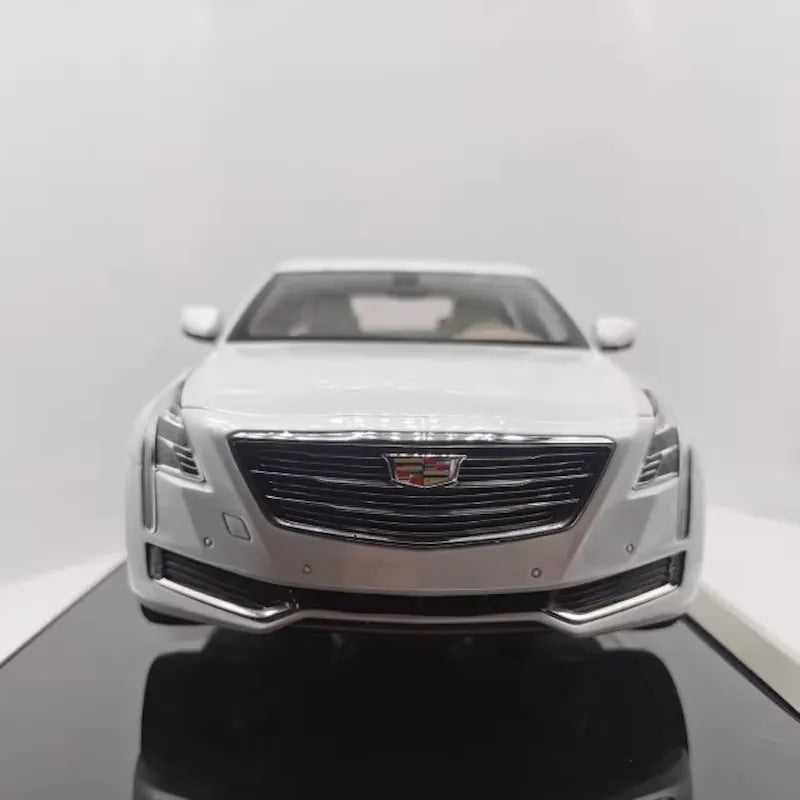 1:18 Cadillac 2016 CT6 Die Cast Model Car