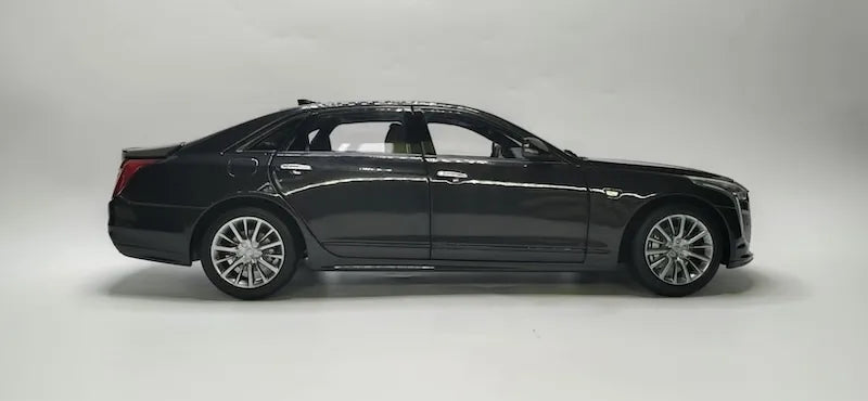 1:18 Cadillac 2019 CT6 Die Cast Model Car