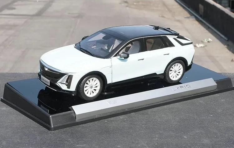 1:18 Cadillac 2022 Lyriq Die Cast Model Car