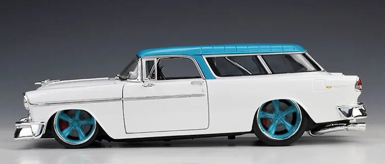 1:18 Chevrolet 1955 Nomade 