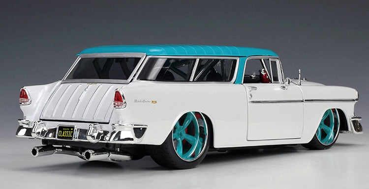 1:18 Chevrolet 1955 Nomad Die Cast Model Car