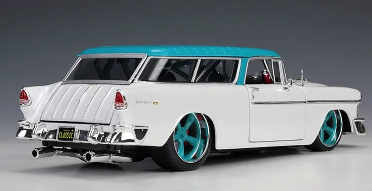 1:18 Chevrolet 1955 Nomade 