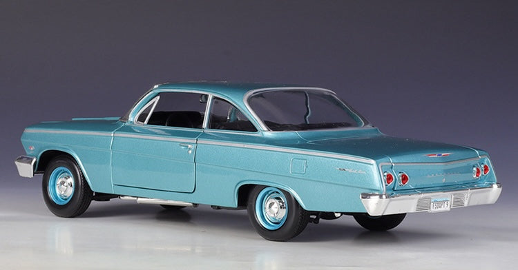 1:18 Chevrolet 1962 Bel Air Die Cast Model Car