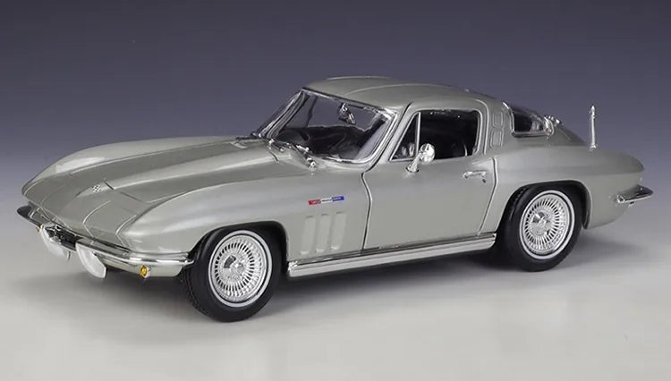 1:18 Chevrolet Corvette del 1965 