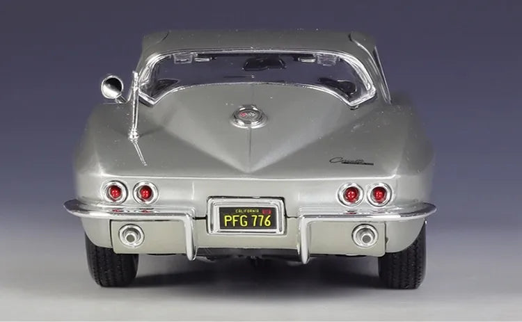 1:18 Chevrolet Corvette del 1965 