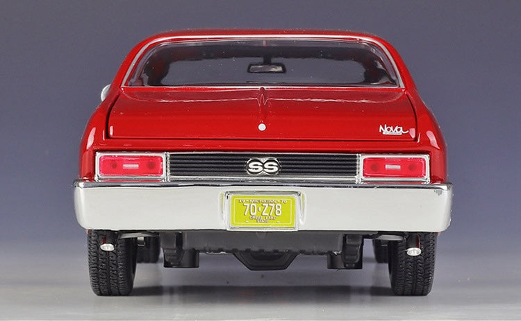 1:18 Chevrolet 1970 Nova SS Die Cast Model Car