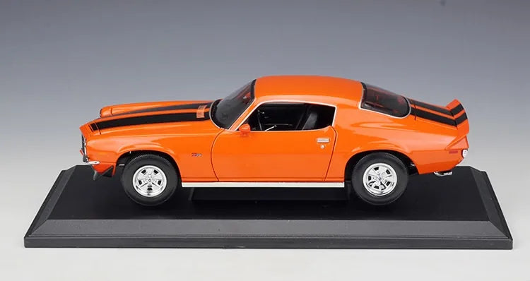 1:18 Chevrolet 1971 Camaro 2a 