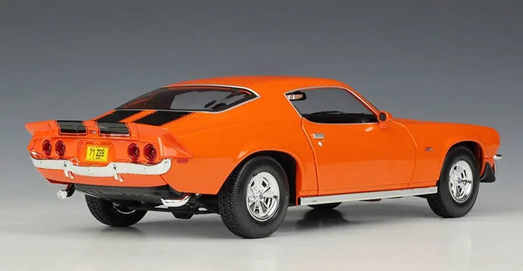 1:18 Chevrolet 1971 Camaro 2a 