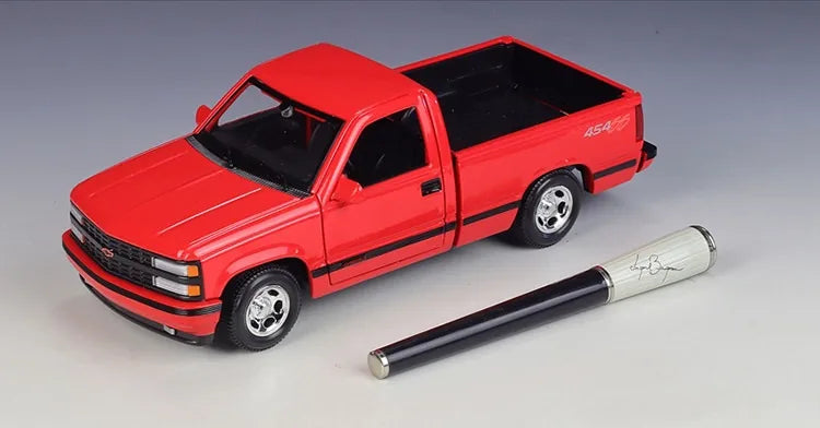 1:24 Assembly Line Chevrolet 1993 454 SS Pick-Up